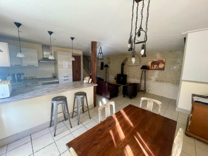 Photos 17 - Tourist - House