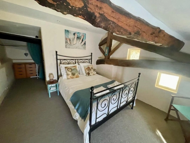 Photos 19 - Tourist - House