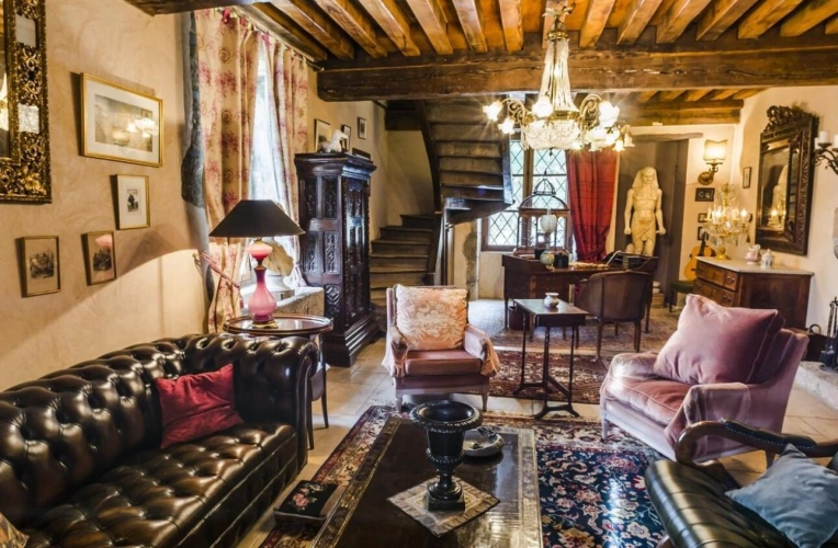 Photos 10 - Tourist - Mansion