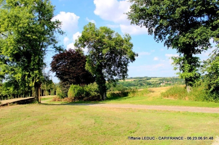 Photos 10 - Prestige - Villedieu les poêles : Longère de 145 m2 avec dépendance sur 12500 m2 de terrain