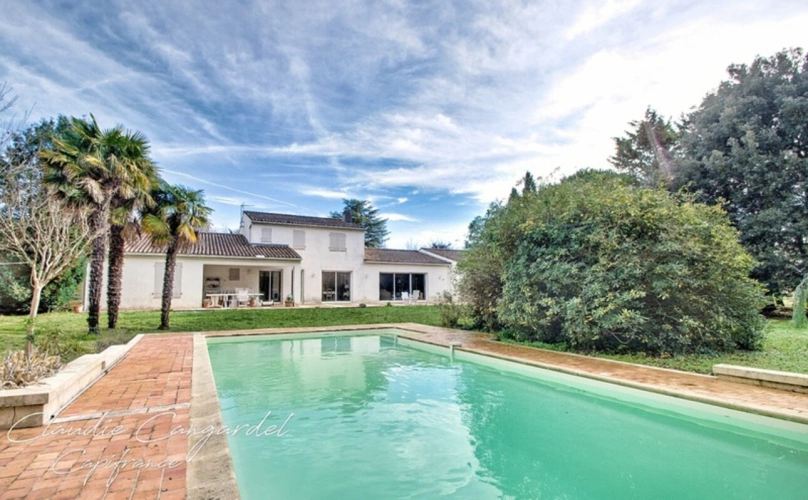 Photos 7 - Prestige - Magnifique propriété de 7 pièces alliant espace, élégance et cadre verdoyant à seulement 10' de LA ROCHELLE