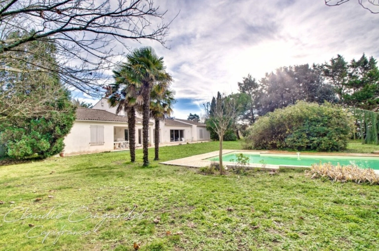 Photos 29 - Prestige - Magnifique propriété de 7 pièces alliant espace, élégance et cadre verdoyant à seulement 10' de LA ROCHELLE