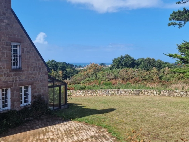 Photos 5 - Prestige - Propriete à vendre 12 pièces PLOUGRESCANT (22)