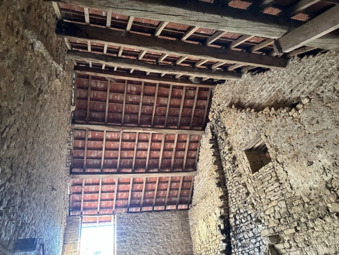 Photos 13 - Touristique - Ensemble de grange et écurie en pierre avec jardin, dans un environnement paisible proche de POUILLY EN AUXOIS (21)