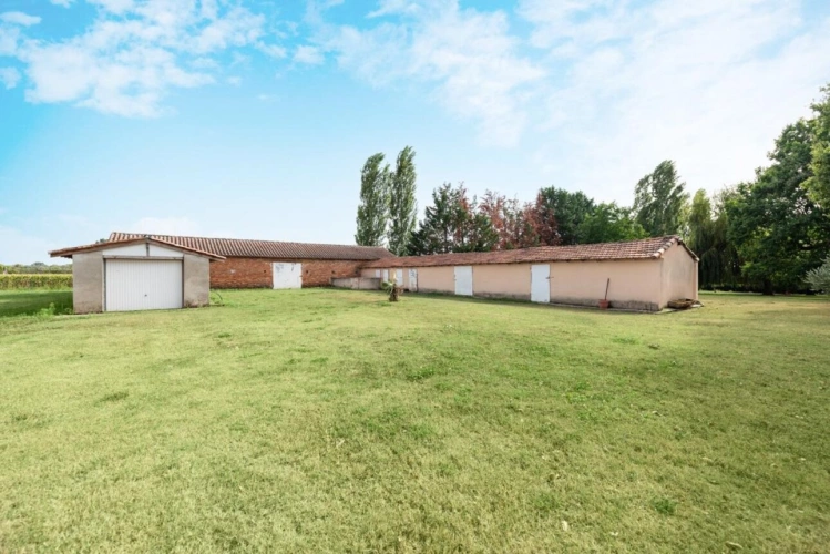 Photos 5 - Prestigious - Character property