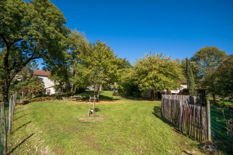 Photos 6 - Prestigious - House