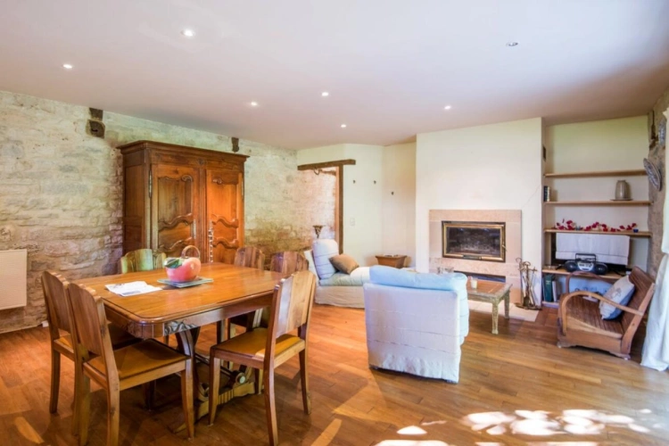 Photos 11 - Prestigious - House