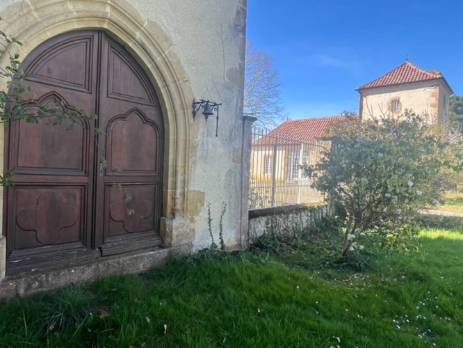 Photos 18 - Prestigious - Elegant 19th century CHATEAU on 70 ha, PANORAMIC VIEW OF THE PYRENEES, at the end of a driveway, Tou