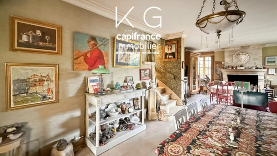 Photos 6 - Prestigious - Family home of 230m2 to renovate, on a plot of 3,700 m², with large outbuildings, located in Gonnevi