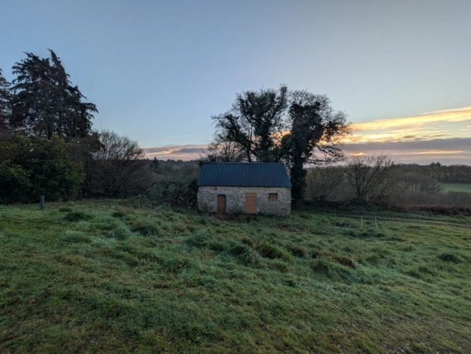 Photos 9 - Prestigious - RARE SUR LE MARCHÉ GRANDE LONGÈRE EN PIERRE AVEC DE NOMBREUSES DÉPENDANCES PARCELLES ATTENANTES DE 14 HECTARES