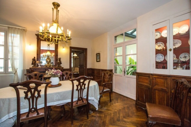 Photos 5 - Prestigious - Gers (32) department, Aire-sur-l'Adour, 19th-century bourgeois property, requiring no work, with ind