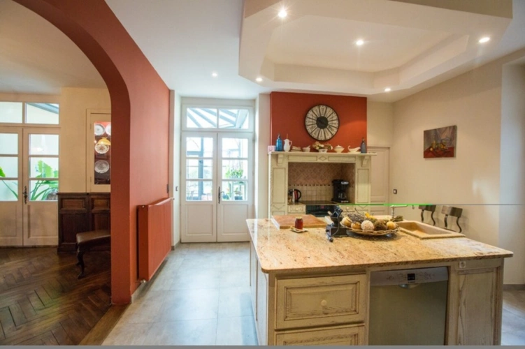 Photos 41 - Prestigious - Gers (32) department, Aire-sur-l'Adour, 19th-century bourgeois property, requiring no work, with ind