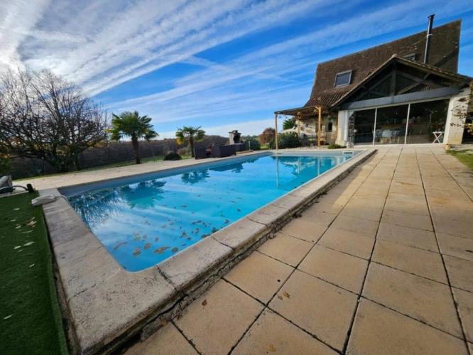 Photos 4 - Prestigious - House