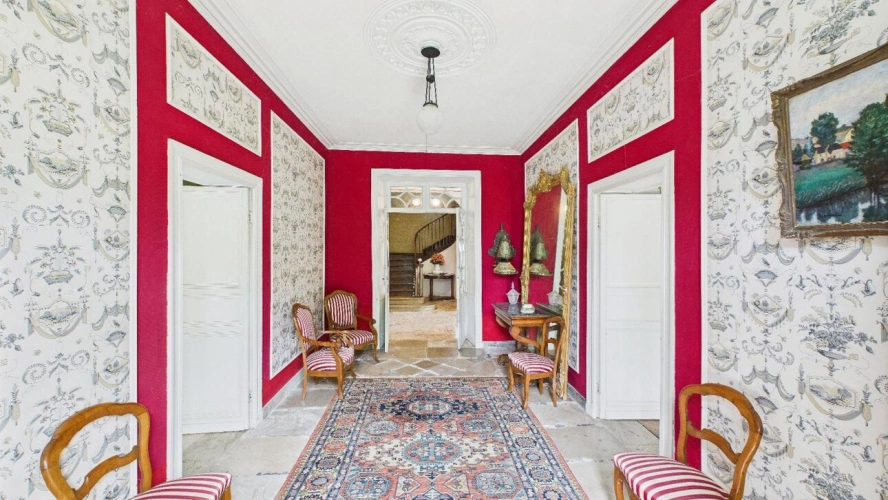 Photos 18 - Prestigious - Property