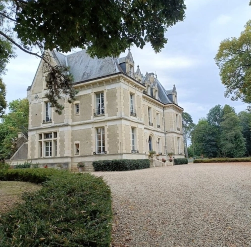 Photos 14 - Équestre - Magnifique château entièrement rénové et propriété équestre à vendre proche de SANCERRE (18)