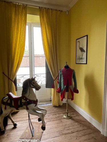 Photos 53 - Prestige - Marciac (32) ELEGANTE MAISON DE MAITRE, sans travaux, avec maison d'artistes ou gîte, parc séculaire clos de murs