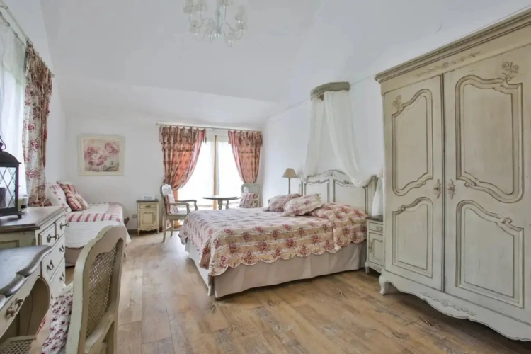 Photos 4 - Touristique - Magnifique domaine touristique haut de gamme sur 12,5 hectares en pleine nature sans aucun vis à vis à vendre