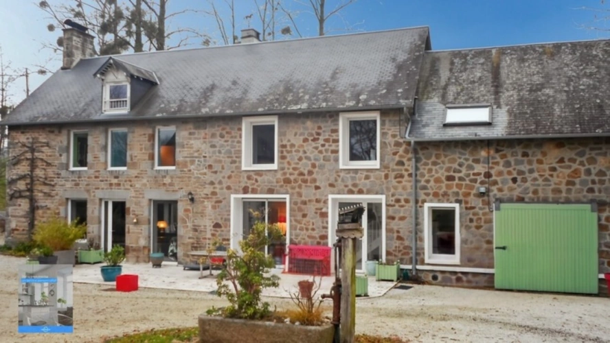 Photos 3 - Touristique - Ancien corps de ferme rénové avec terrain et dépendances