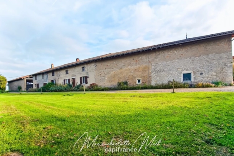 Photos 3 - Équestre - Propriété de 7ha avec deux habitations et nombreuses dépendances