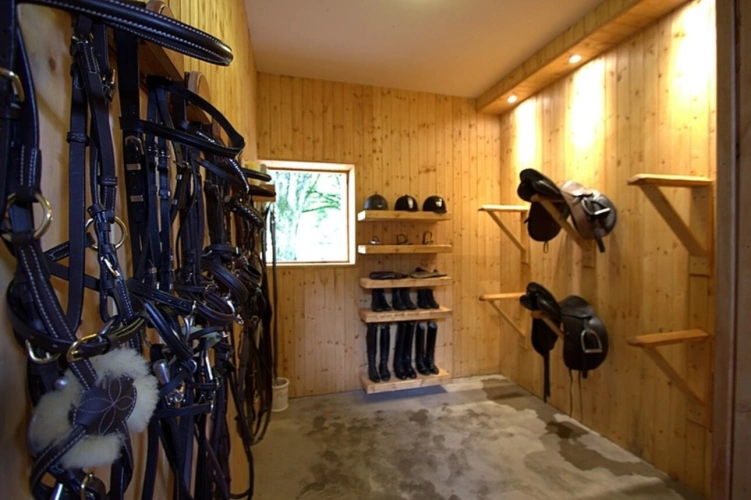 Photos 16 - Équestre - Magnifique château entièrement rénové et propriété équestre à vendre proche de SANCERRE (18)