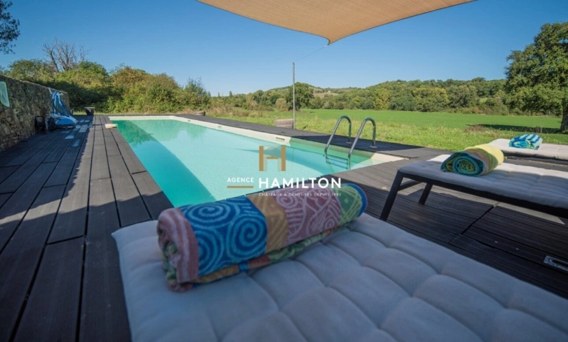 Photos 3 - Touristique - Maison et dépendances