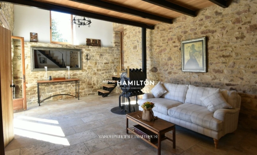 Photos 4 - Touristique - Maison et dépendances