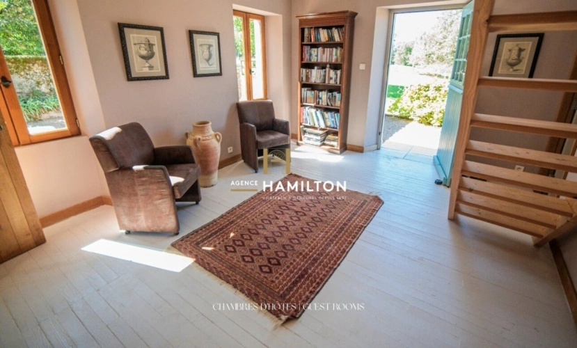 Photos 10 - Touristique - Maison et dépendances