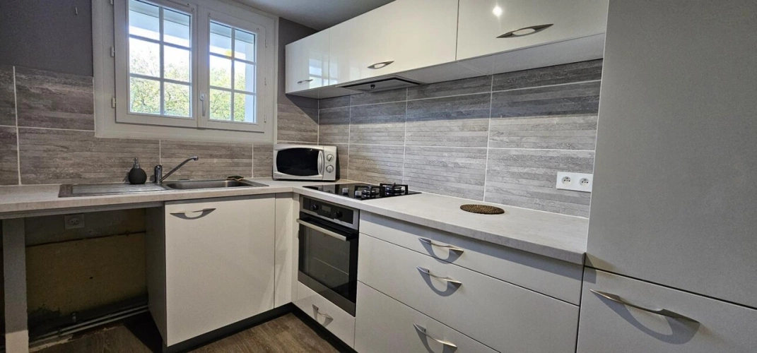 Photos 6 - Tourist - House