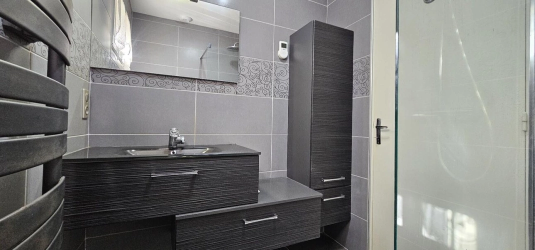 Photos 8 - Tourist - House