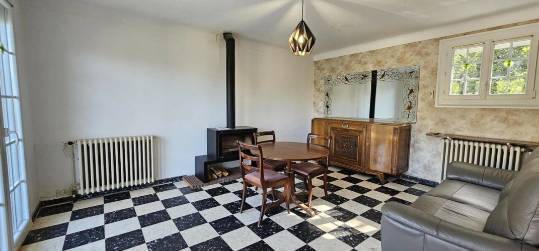 Photos 10 - Tourist - House