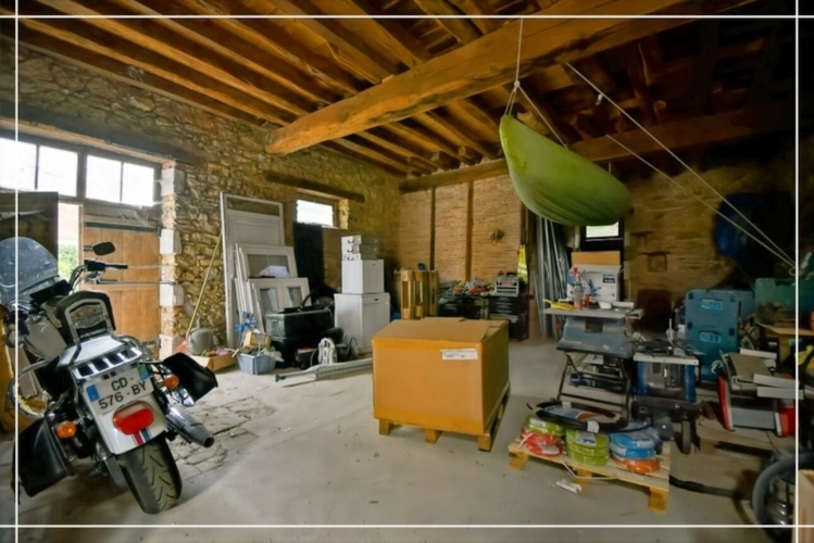 Photos 25 - Touristique - Proprieté comprenant 2 maison et 1 appartement CHATEAUMEILLANT (18)