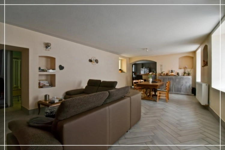 Photos 91 - Touristique - Proprieté comprenant 2 maison et 1 appartement CHATEAUMEILLANT (18)