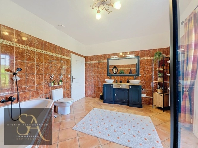 Photos 16 - Prestige - AUDE, En périphérie de Carcassonne, maison 377m² sur parc clos possibilité gîte