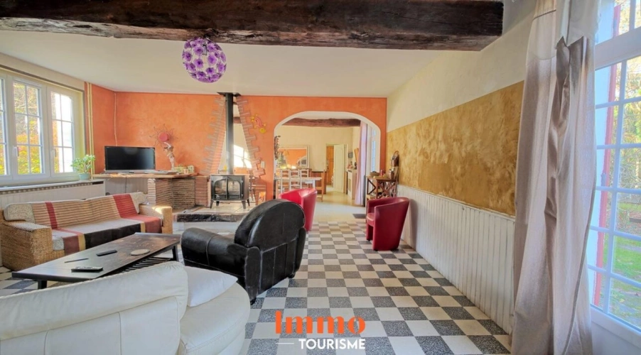 Photos 3 - Touristique - Ensemble immobilier avec activité touristique indépendante -