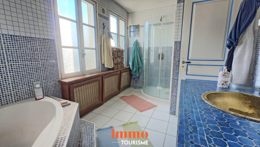 Photos 6 - Touristique - Ensemble immobilier avec activité touristique indépendante -