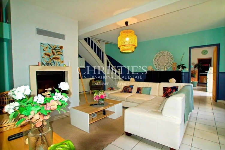 Photos 8 - Prestige - Charmante maison en pierre avec 10 ha de terre à vendre