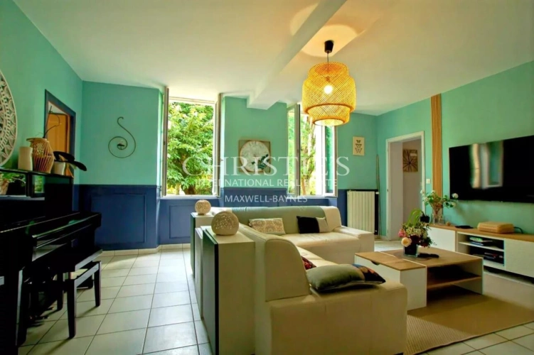 Photos 10 - Prestige - Charmante maison en pierre avec 10 ha de terre à vendre