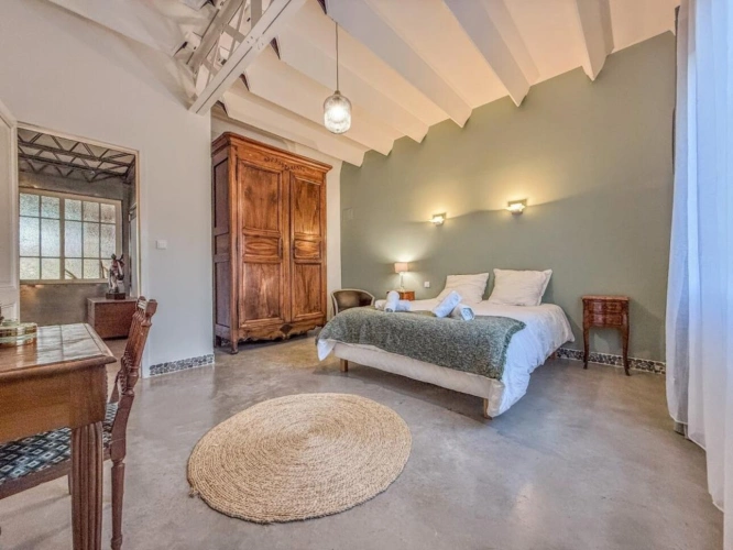 Photos 10 - Tourist - House