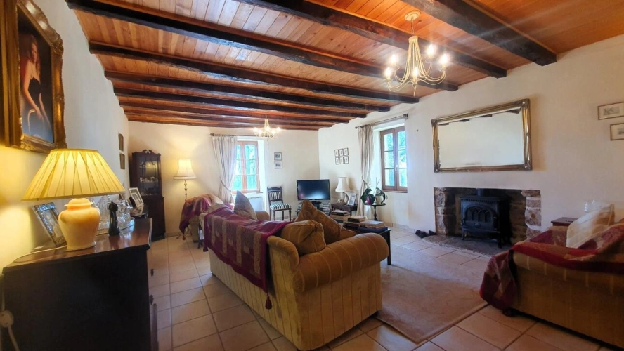 Photos 3 - Land - Farm with outbuildings