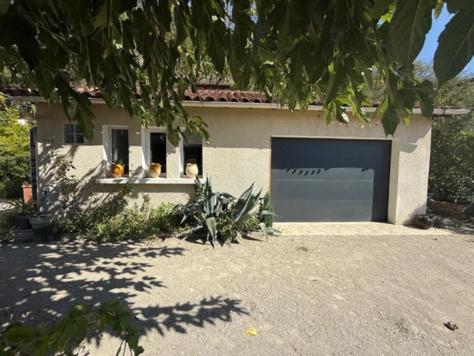 Photos 2 - Touristique - Demeure de ville et village