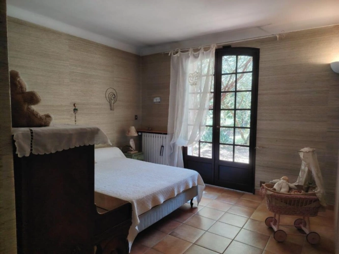 Photos 13 - Prestigious - House