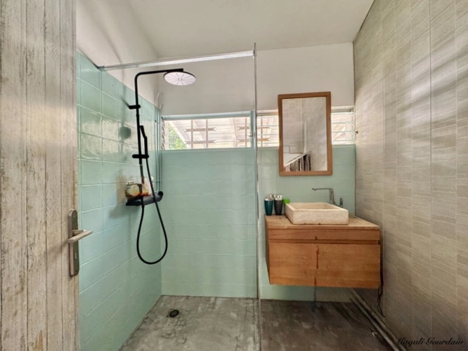 Photos 9 - Touristique - EN EXCLUSIVITE - ENSEMBLE IMMOBILIER TOURISTIQUE – MAISON + 6 GÎTES – EMPLACEMENT PREMIUM À SAINT-FRANÇOIS