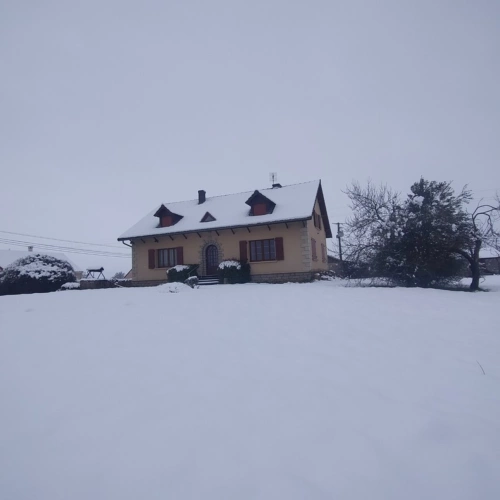 Photos 5 - Prestige - " PROPOSITION MODULAIRE 3"        Propriété   GLOBALE   à vendre 9 pièces + Ateliers +Hangars + 3 Terrains attenants bâtissables  COURCELLES LES SEMUR (21)