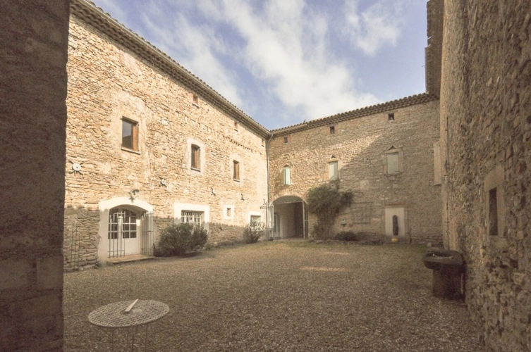 Photos 3 - Prestige - Mas