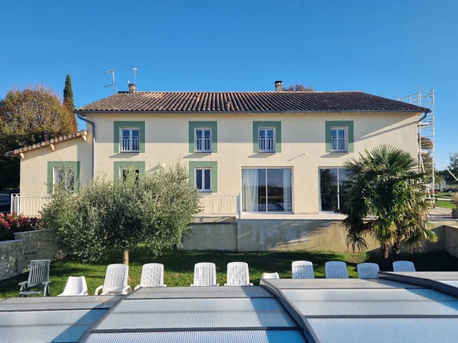 Photos 6 - Touristique - Ensemble immobilier de 6 gites avec salle de réception et maison d’habitation