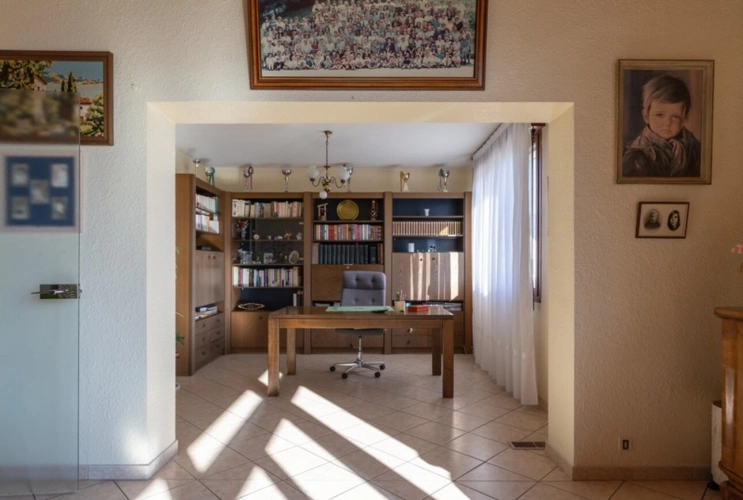 Photos 8 - Prestige - RUPT SUR MOSELLE (88)A vendre propriété T 10 pièces de 195m² sur sous sol + 4 box à chevaux +rucher, terrain 3.6 hectares