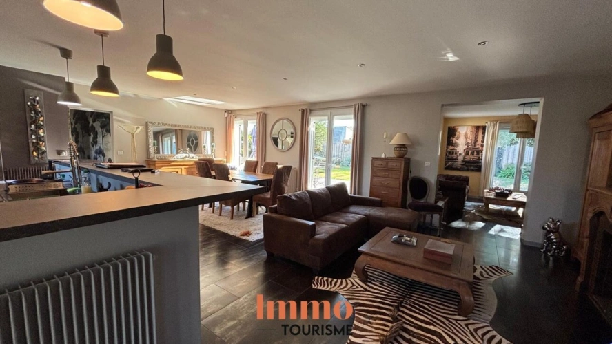 Photos 2 - Touristique - Superbe propriété aux portes de BORDEAUX avec 2 gîtes, aména