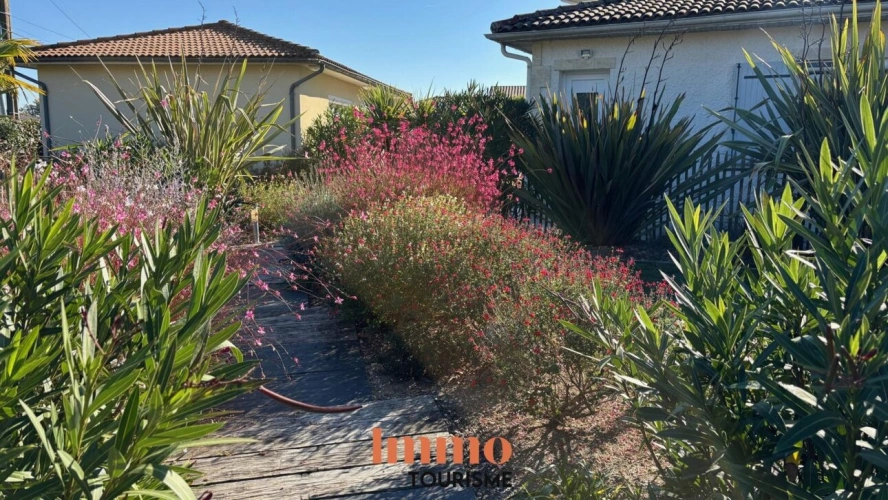 Photos 19 - Touristique - Superbe propriété aux portes de BORDEAUX avec 2 gîtes, aména