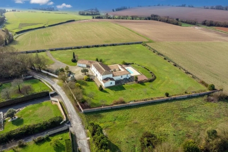 Photos 2 - Rurale - Maison