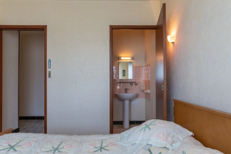 Photos 22 - Équestre - RUPT SUR MOSELLE (88)A vendre propriété T 10 pièces de 195m² sur sous sol + 4 box à chevaux +rucher, terrain 3.6 hectares